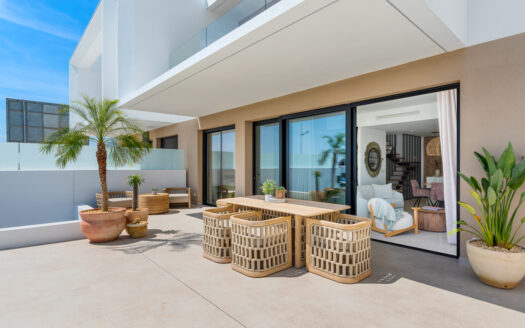 STYLISH 3-BED VILLA WITH POOL IN DELIGHTFUL DOLORES