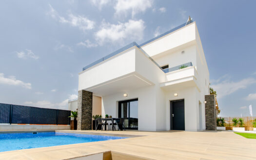 LUXURY 3 BED VILLA WITH POOL AT VISTABELLA GOLF