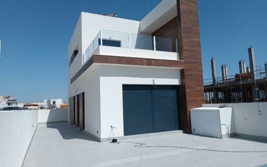 NEW 3-BED VILLA WITH PRIVATE POOL IN DAYA NUEVA