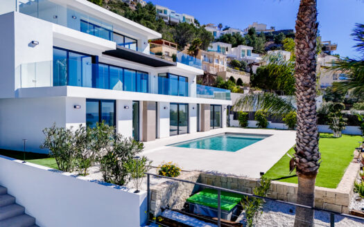 UNIQUE KEY-READY VILLA IN ALTEA HILLS WITH BREATH-TAKING VIEWS