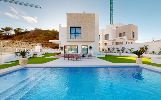 LUXURY 3-BED MODERN VILLA WITH POOL & OPTIONAL LIFT