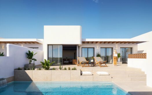SINGLE-STOREY IBIZA-STYLE VILLA WITH POOL & SOLARIUM IN DOLORES