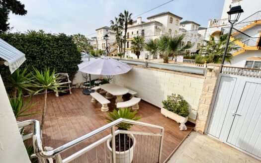 CHALET IN TORREVIEJA