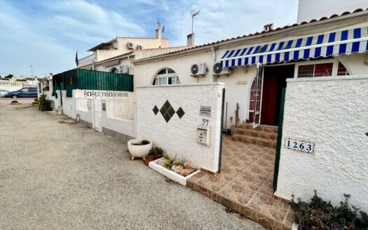 DETACHED HOUSE / VILLA IN TORREVIEJA