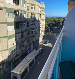 APARTMENT IN GUARDAMAR DEL SEGURA