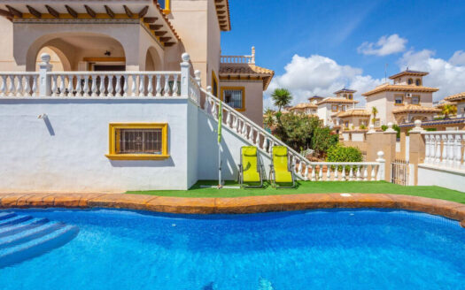 VILLA IN LA ZENIA