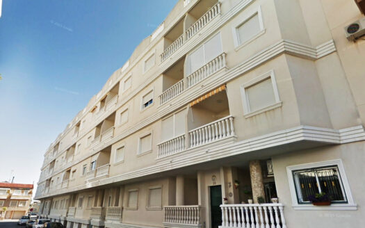 Elegant 4-Bed, 3-Bath Apartment + Pool – Costa Blanca Comfort
