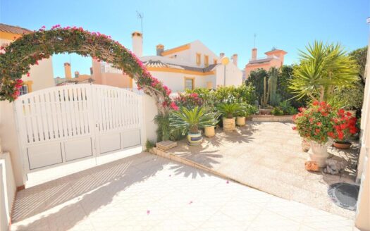 VILLA IN ORIHUELA COSTA