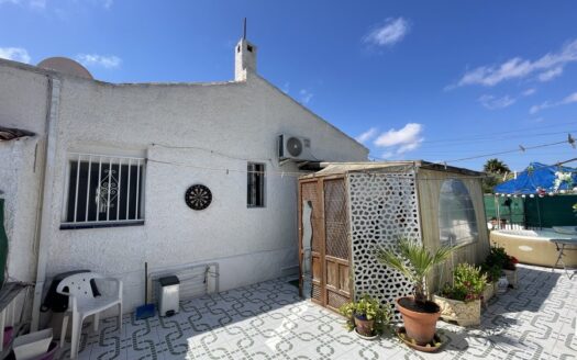 BUNGALOW IN TORREVIEJA