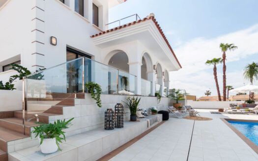BEAUTIFUL 3-BED MODERN VILLA BUILT IN TRADITONAL STYLE