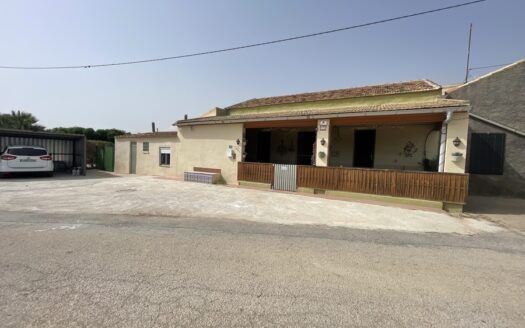 COUNTRY HOUSE IN ELCHE