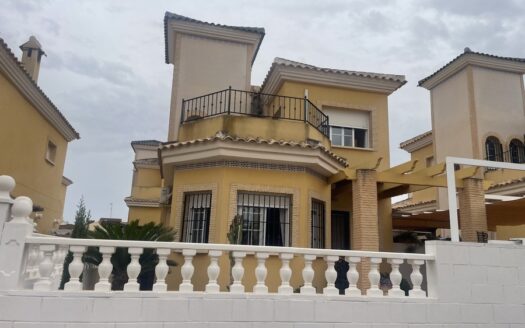VILLA IN LO CRISPIN