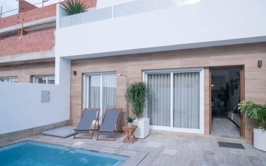 LAST TOWNHOUSE IN PROJECT! NEW 3-BED HOME WITH POOL & SOLARIUM