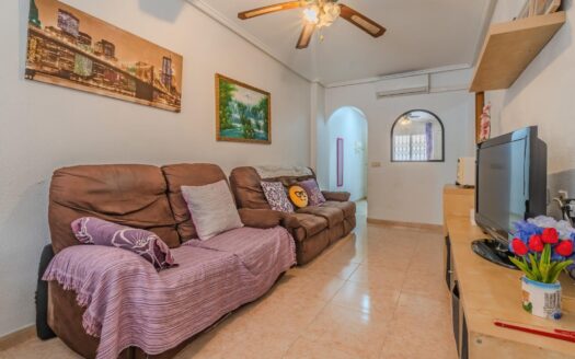 Cozy One-Bedroom Apartment in Torrevieja – Great Investment Opportunity