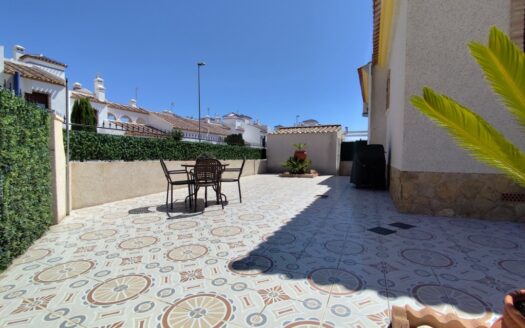 QUAD HOUSE IN VILLAMARTIN
