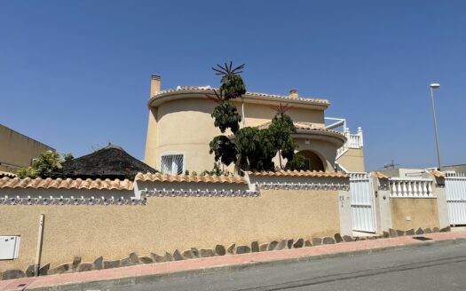 VILLA IN CIUDAD QUESADA