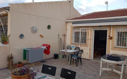 BUNGALOW IN TORREVIEJA