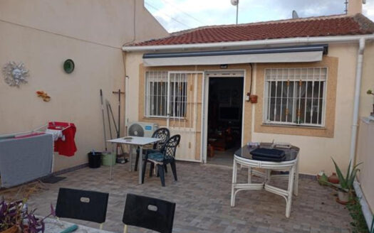 BUNGALOW IN TORREVIEJA