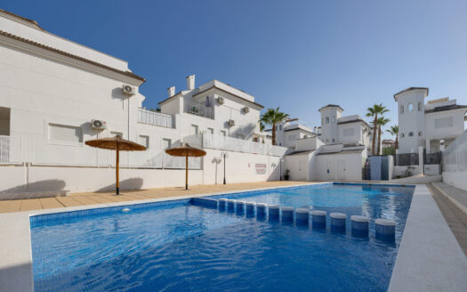 GREAT-VALUE 3-BED DETACHED VILLAS IN LA MARINA URB