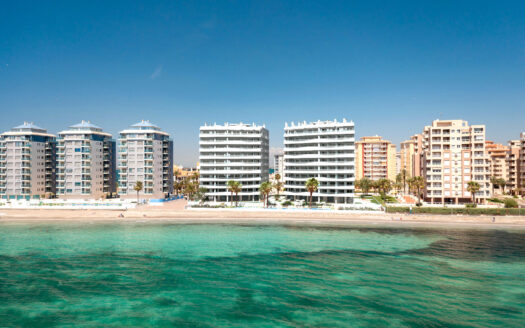 STUNNING TOP-FLOOR PREMIUM 3-BED PENTHOUSE ON LA MANGA