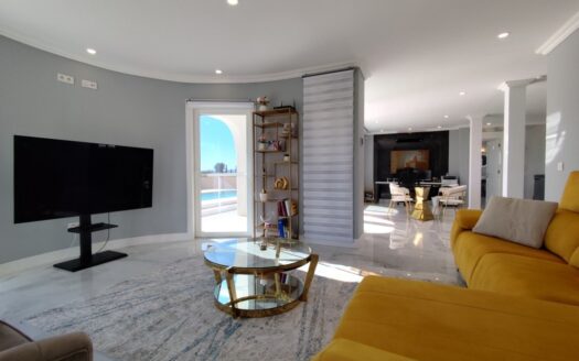 VILLA IN EL MUDAMIENTO