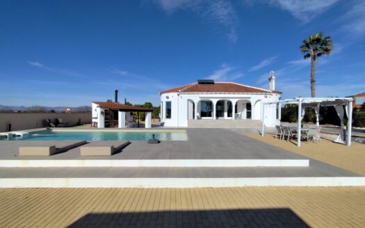 VILLA IN EL MUDAMIENTO