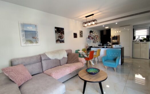APARTMENT IN ORIHUELA COSTA