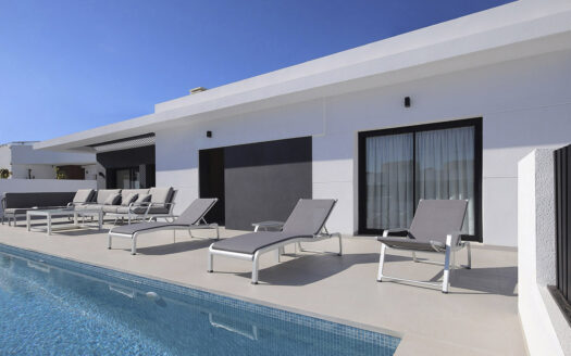 SPACIOUS MODERN 4-BED VILLA WITH 12.5m POOL & COUNTRY VIEWS