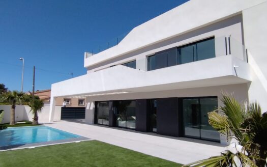 STUPENDOUS BRAND-NEW KEY-READY FURNISHED MANSION IN QUESADA TOWN