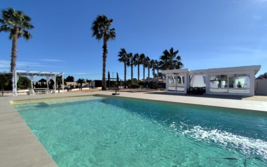 VILLA IN EL MUDAMIENTO