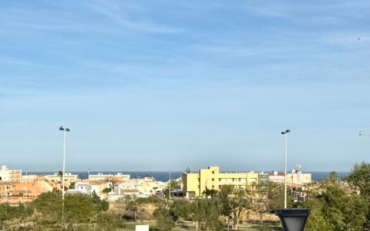 Sun, Space & Style – Exceptional Penthouse with Terrace & Pool in Torrevieja
