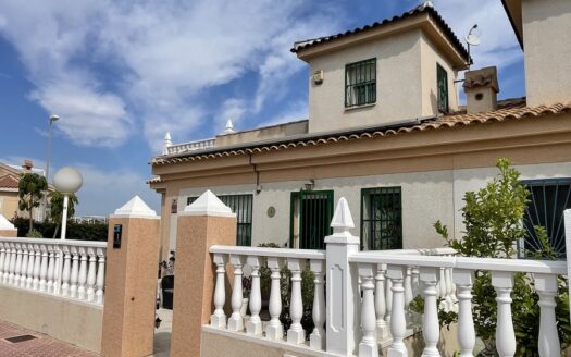 SEMIDETACHED VILLA IN ROJALES
