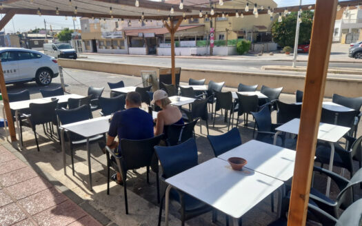 COMMERCIAL IN TORREVIEJA