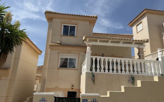 DETACHED HOUSE VILLA IN CIUDAD QUESADA