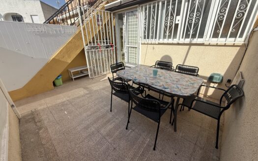 CHARMING 1-BEDROOM BUNGALOW WITH COMMUNAL POOL IN EL CHAPARRAL