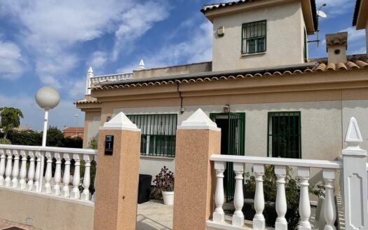 SEMIDETACHED VILLA IN ROJALES