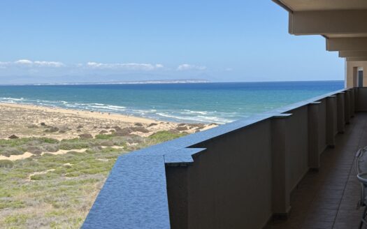 LONG-TERM RENTAL: 1-BEDROOM APARTMENT IN LA MATA WITH GARAGE, POOL & BEAUTIFUL VIEWS