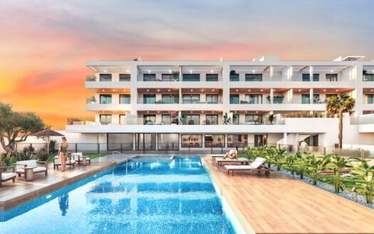 READY-TO-RENT TOURIST APARTMENTS ONLY 300m TO TORREVIEJA COAST
