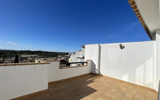 KEY-READY 2-BED APARTMENTS & SEA-VIEW ATICOS IN LOMAS DE CAMPOAMOR