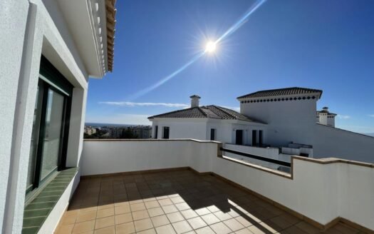 KEY-READY 2-BED APARTMENTS & SEA-VIEW ATICOS IN LOMAS DE CAMPOAMOR